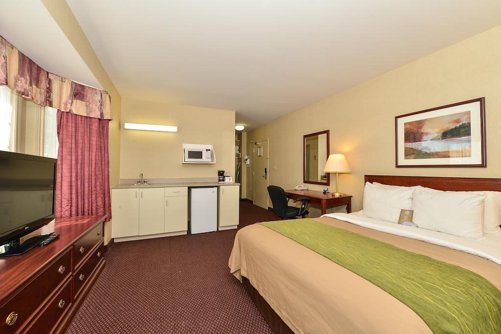 Comfort Inn Halifax Exterior photo