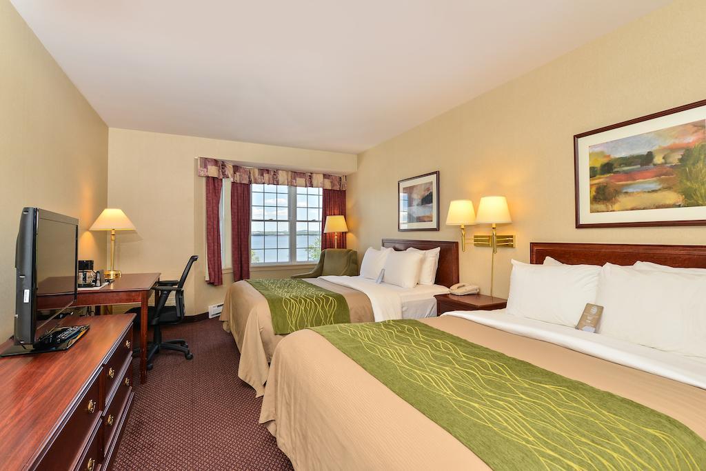 Comfort Inn Halifax Exterior photo