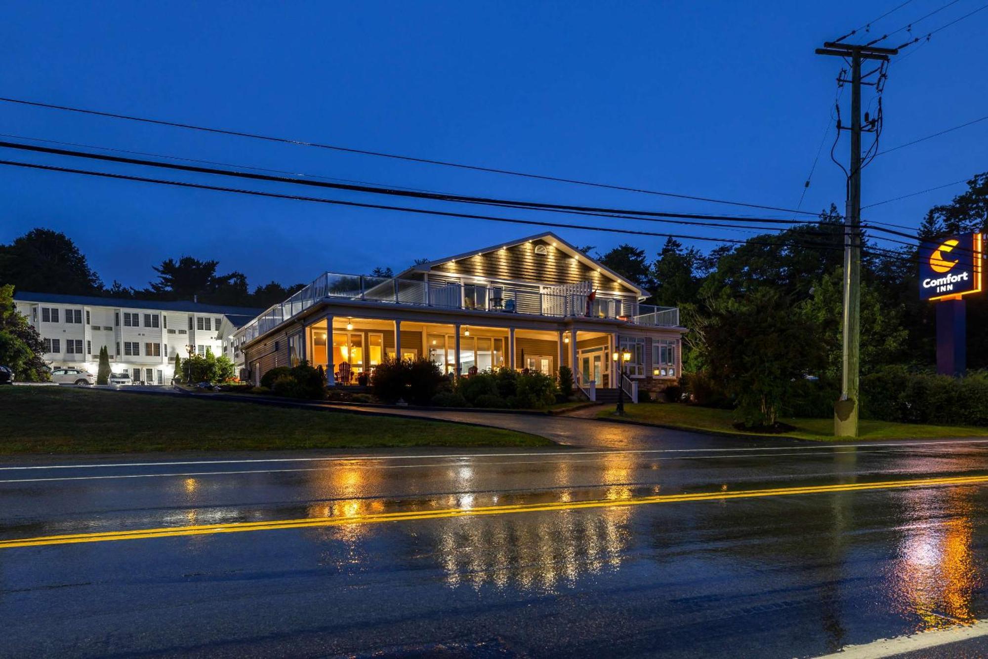 Comfort Inn Halifax Exterior photo